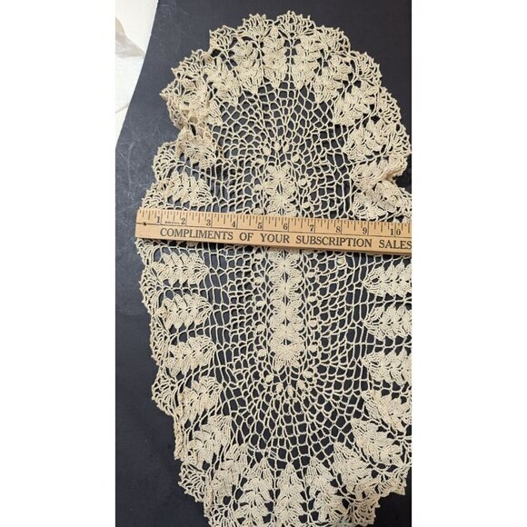 Vintage Handmade Crochet Doilies Set Of 2 beige - Picture 4 of 5